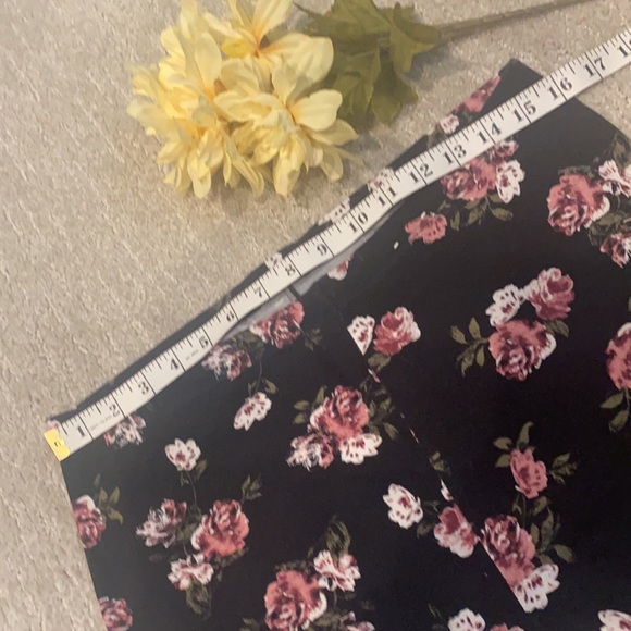 Black floral leggings soft - Picture 5 of 6